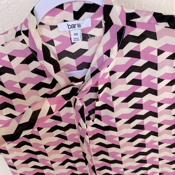NWOT Bar III Tie Knot Blouse - Picture 3 of 6